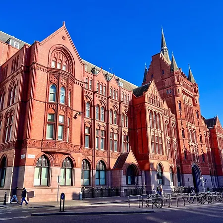 Excellent Entire Apartment Between St Pauls Cathedral And Covent Garden